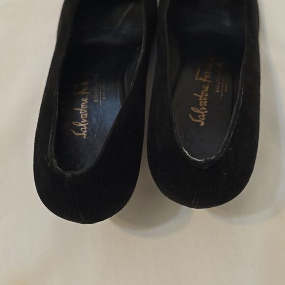 Black Suede Ferragamo Heels - Picture 4 of 12